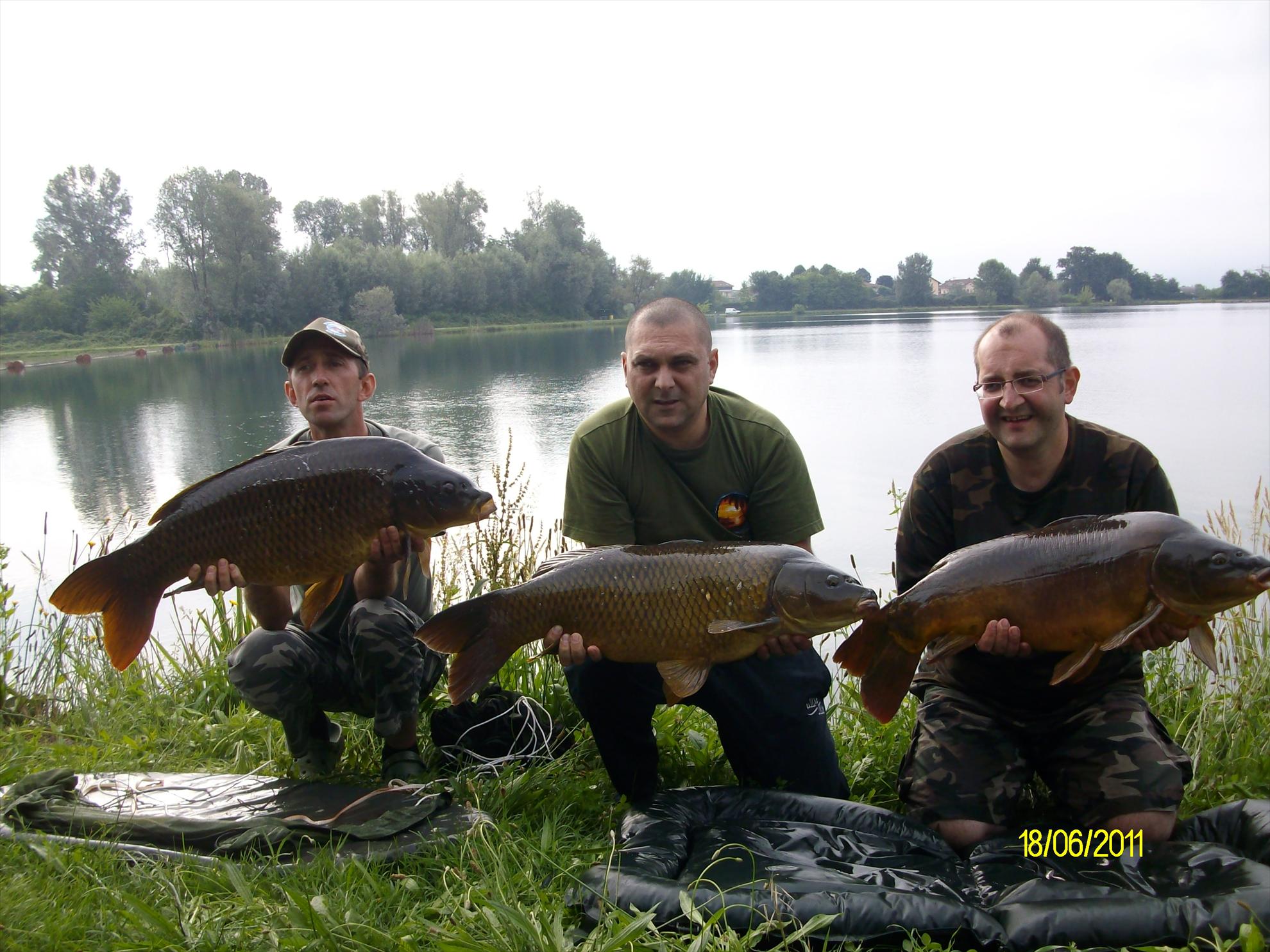 florian tanasa  Partide de pescuit cu prietenii. - alim0349.JPG